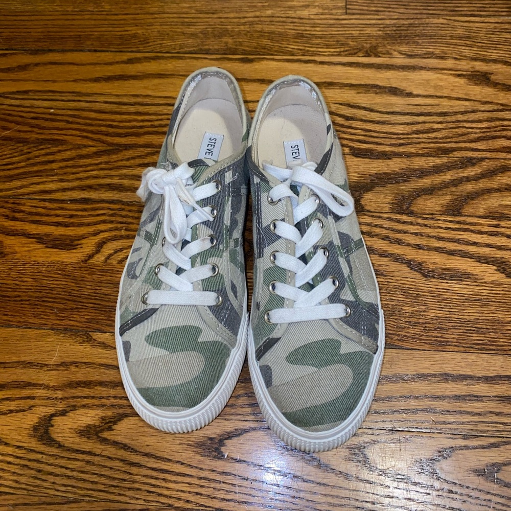 Steve Madden Sneakers Size 8- Army Print